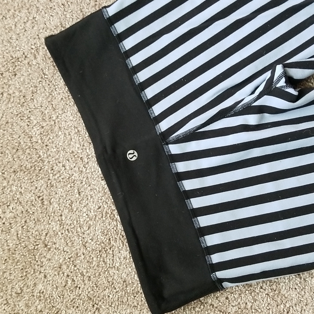 Lululemon striped capri work out leggings